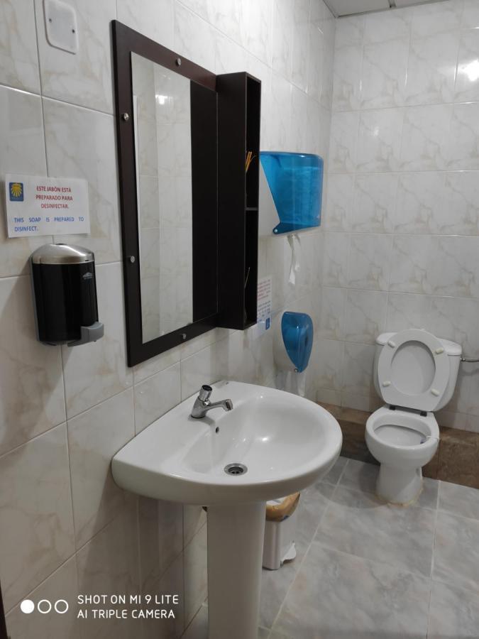 Arraigos Hostel Melide